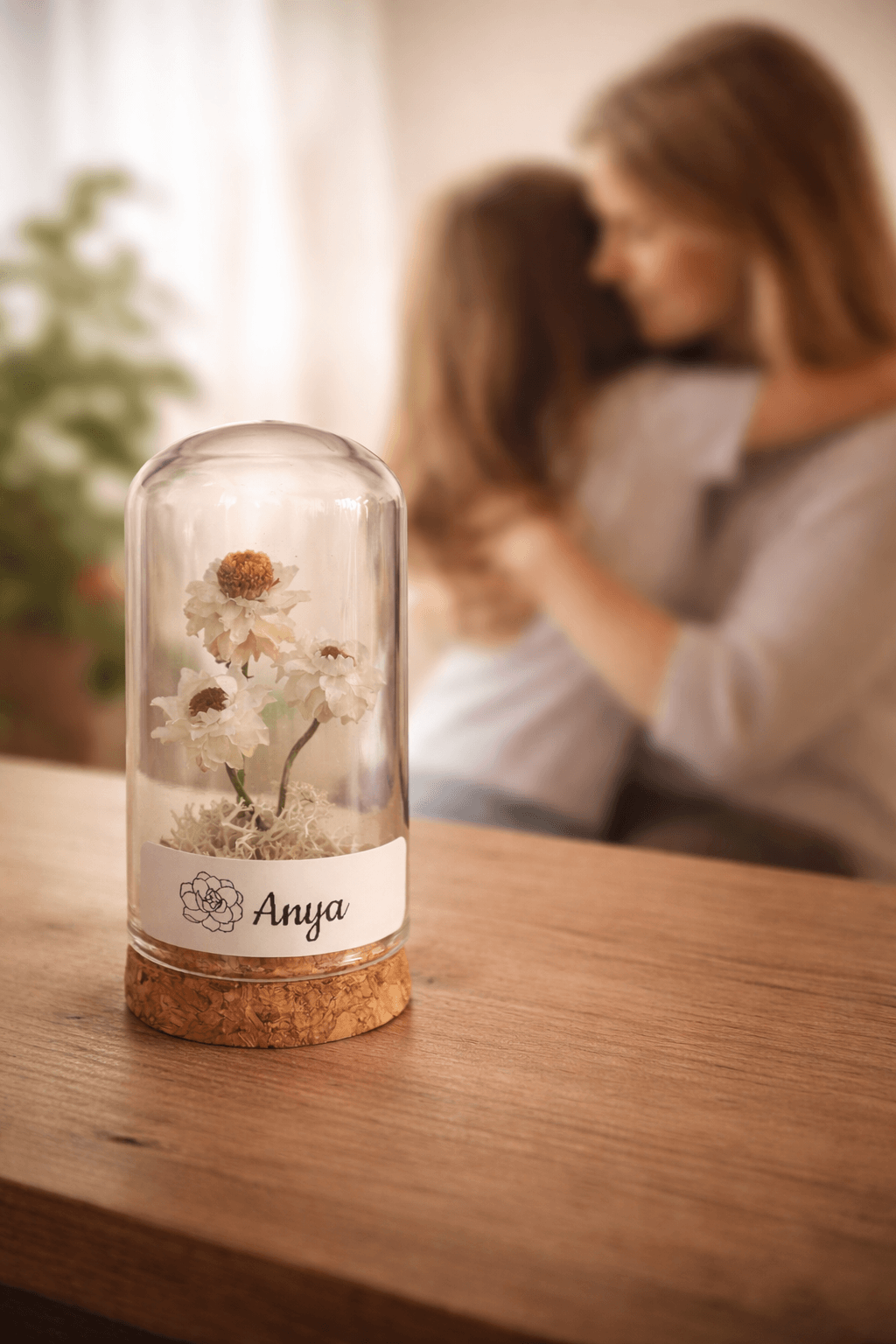 anyák napi üvegbúrás virágdekoráció